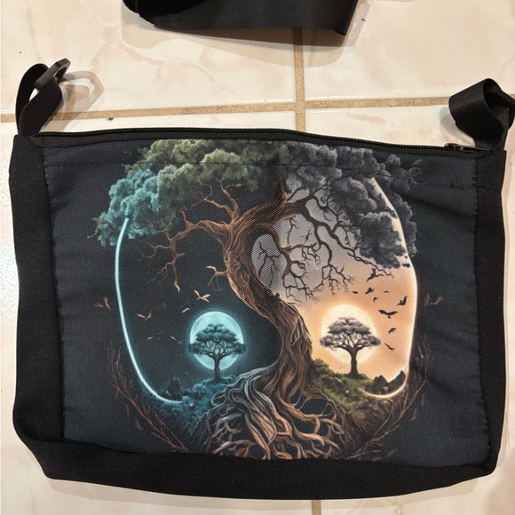 Artistic Tree Design Crossbody Bag - Picture 3 of 6